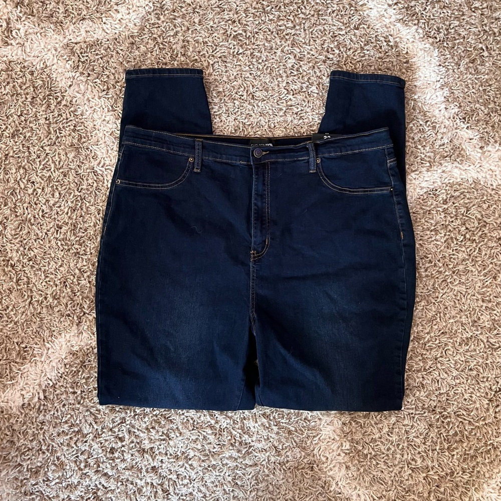 Fashion Nova Navy Stretch Jeggings. Brand new!